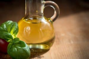 Cleaning Plants With Olive Oil: Experts Weigh In